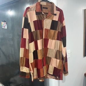 Great condition! Super Soft. Made in Italy. 100% Polyester